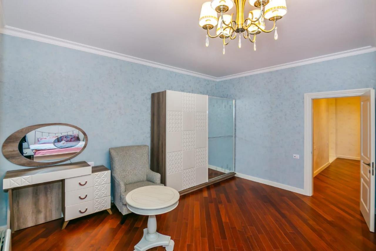 Lux Family Apartment in City Center Baku Extérieur photo